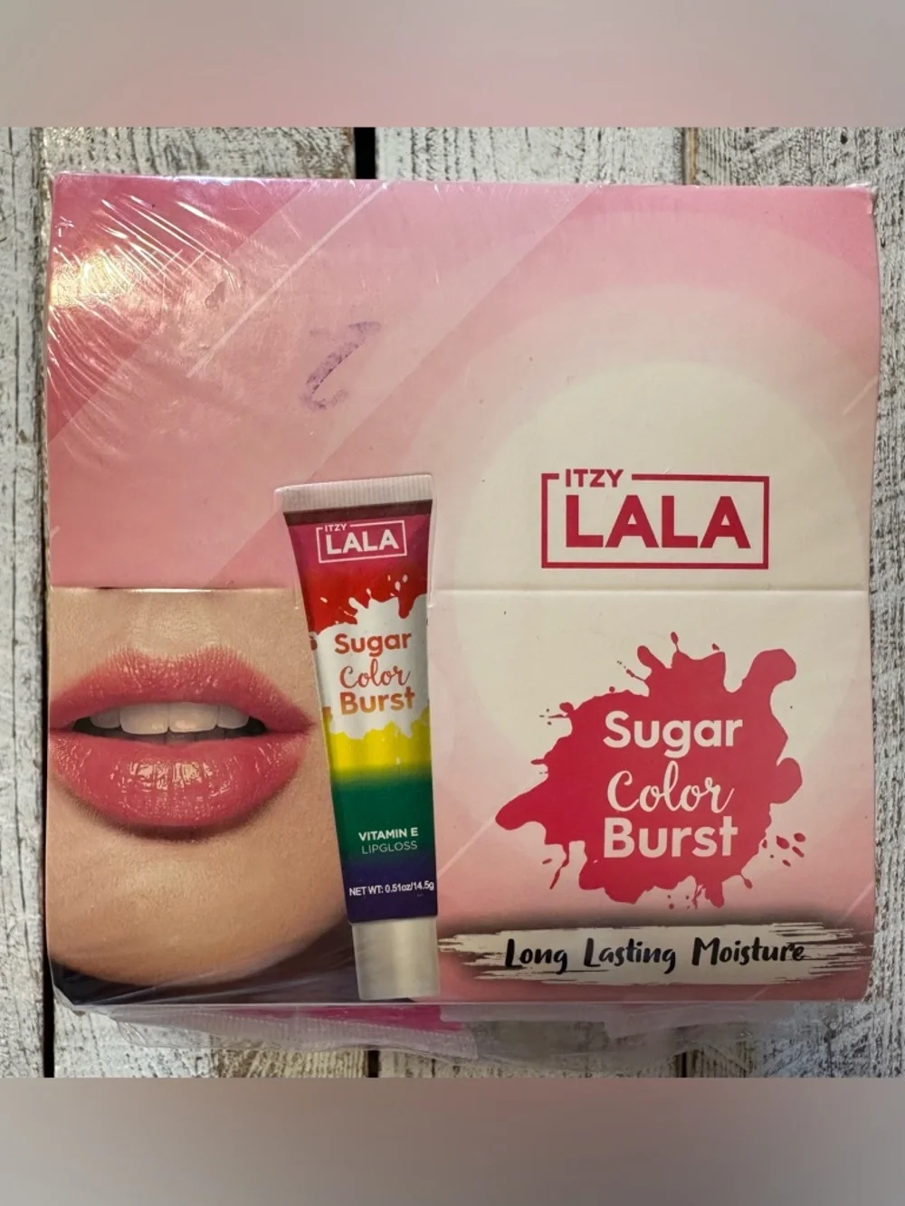 Itzy Lala Vitamin E Long-Lasting Lip Gloss/Moisturizer bundle - NIP